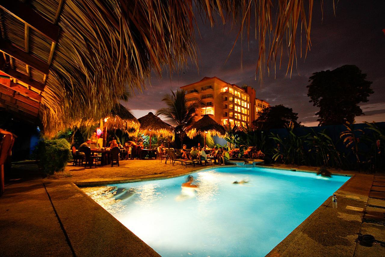 Hotel Y Sport Bar Oz Jaco Exterior photo